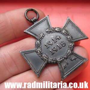 & original WW1 German HINDENBURG CROSS without swords, maker: "0.16." - genuine !!