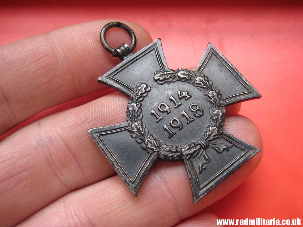 & original WW1 German HINDENBURG CROSS without swords, maker: "0.16." - genuine !!