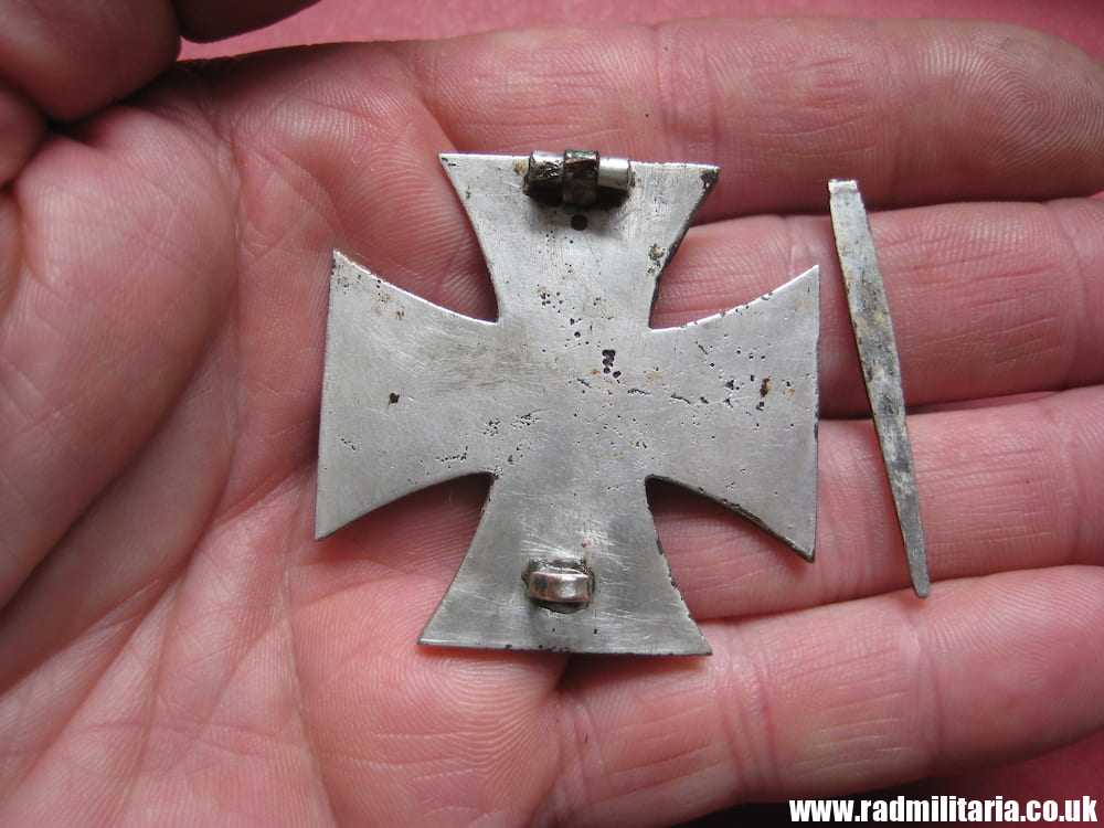 & WW2 original GERMAN IRON CROSS - 1st Class, metal detecting find. 100% genuine - Image 3