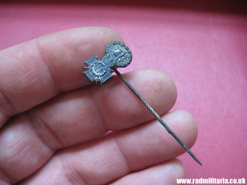 & WW1 miniature German Wound BADGE & Hindenburg CROSS- small pin badge. - Image 3