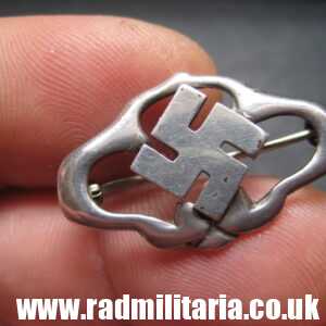 & original solid silver BROCHE BADGE with swastika - British silver marks.