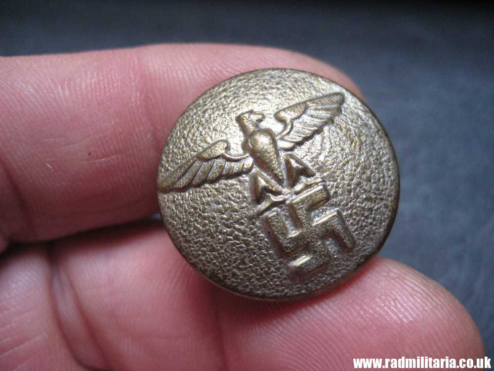 & WW2 German NSDAP BUTTON large size, marked: RZM M5/249, very good condition.