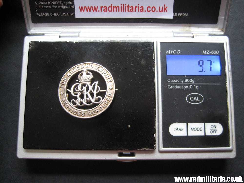 & WW1 British metal BADGE - "FOR KING AND EMPIRE, Services Rendered" no. 228985 - Image 6