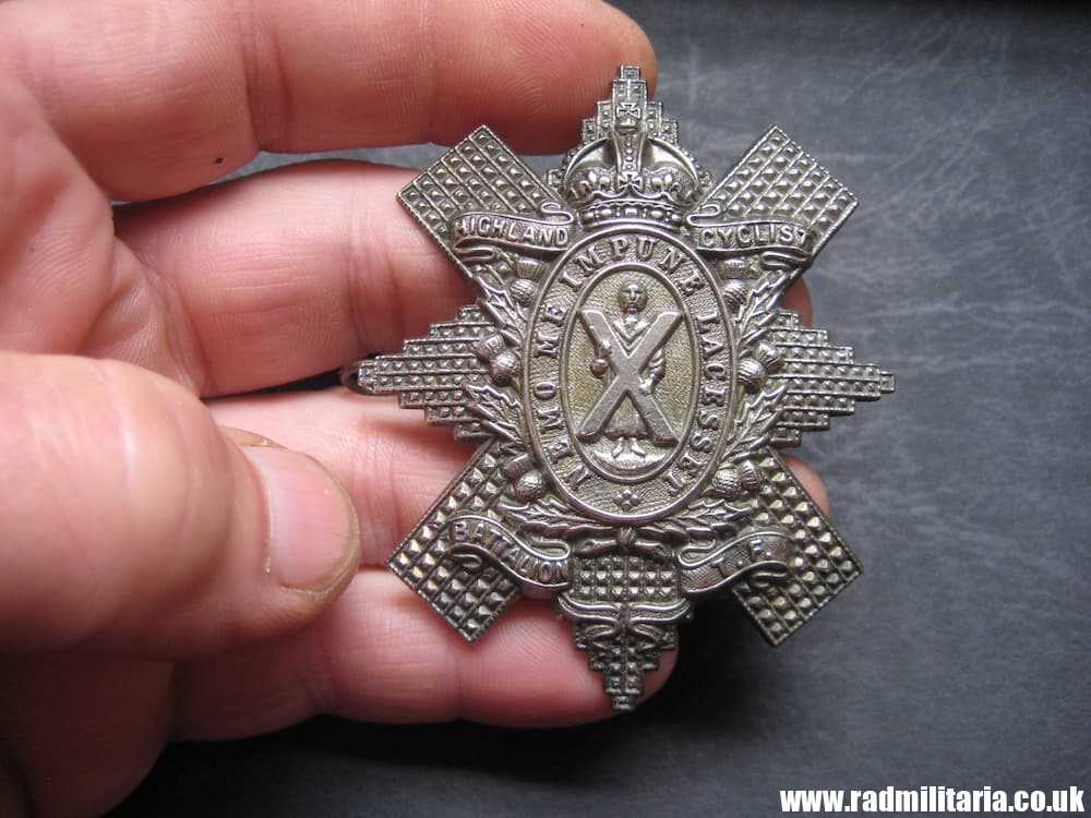& WW1 or WW2 Scottish badge: HIGHLAND CYCLIST BATTALION T.F. - original Cap Badge - Image 2