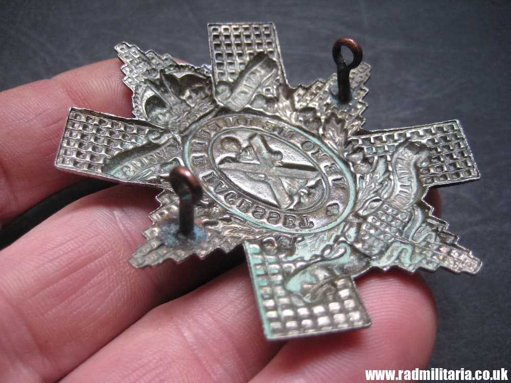& WW1 or WW2 Scottish badge: HIGHLAND CYCLIST BATTALION T.F. - original Cap Badge - Image 5