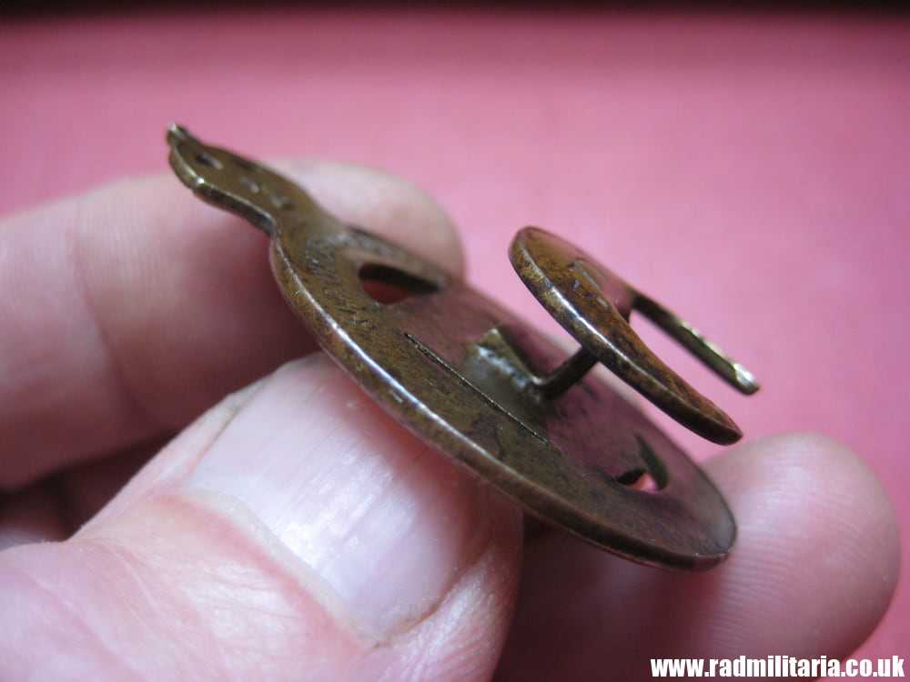 & WW1 original British metal BADGE 1915 - ON WAR SERVICE no. 57754, maker: J. A. Wylie & Co London Z. - Image 6