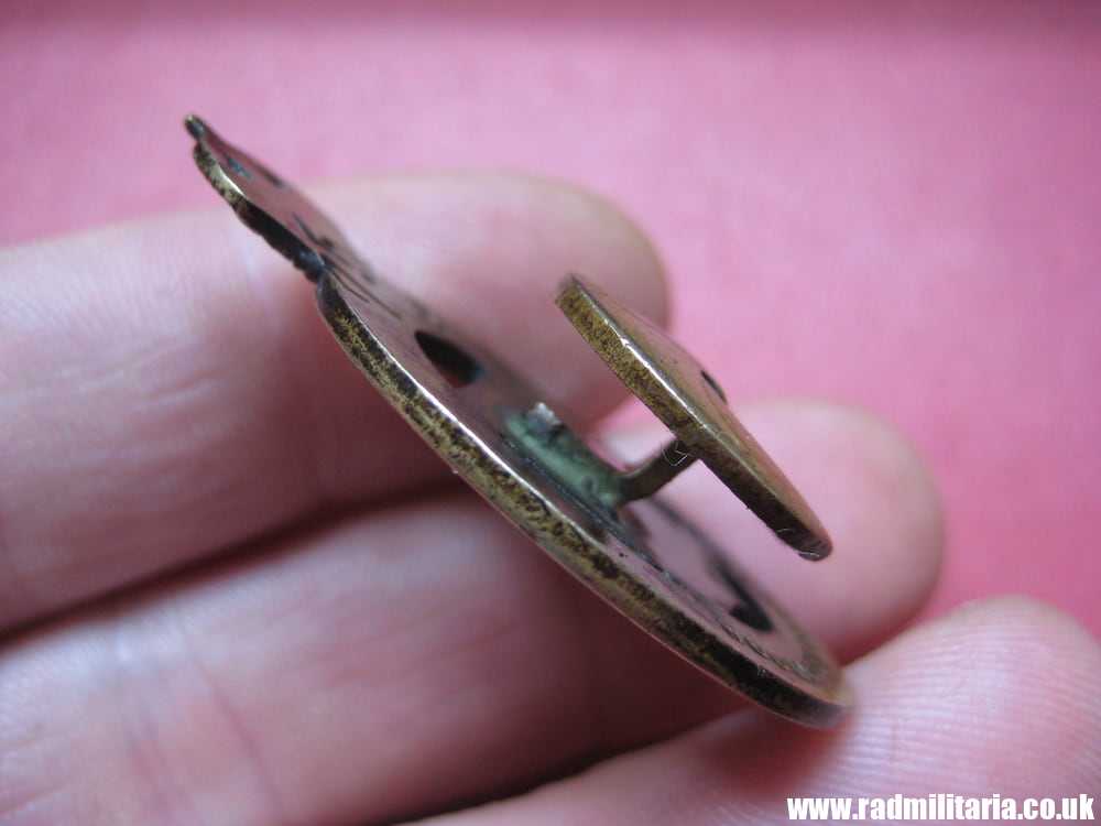 & WW1 original British metal BADGE: 1915 - ON WAR SERVICE no. 75, maker: Woolley & Co (Birm.) Ltd - Image 6