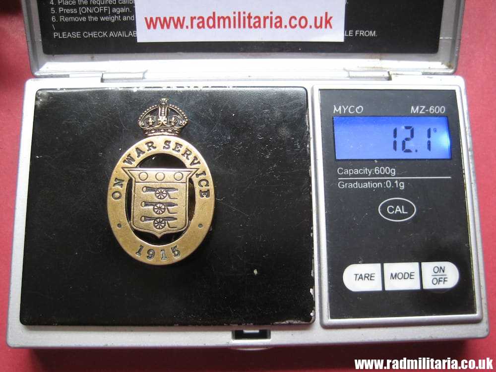 & WW1 original British metal BADGE: 1915 - ON WAR SERVICE no. 75, maker: Woolley & Co (Birm.) Ltd - Image 9