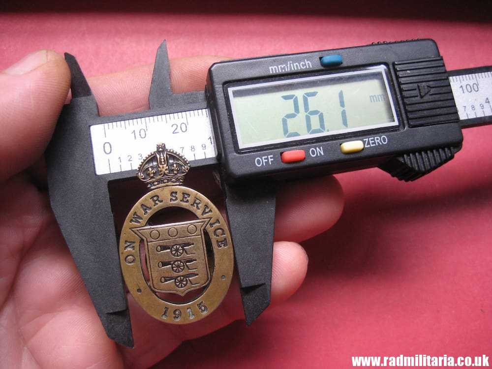 & WW1 original British metal BADGE: 1915 - ON WAR SERVICE no. 75, maker: Woolley & Co (Birm.) Ltd - Image 7