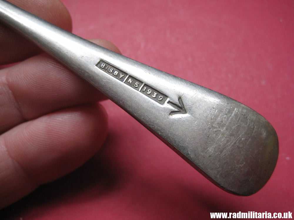 SOLD& WW2 British Army FORK with date 1939 Maker: BISBY NS /I\ - good condition...*..