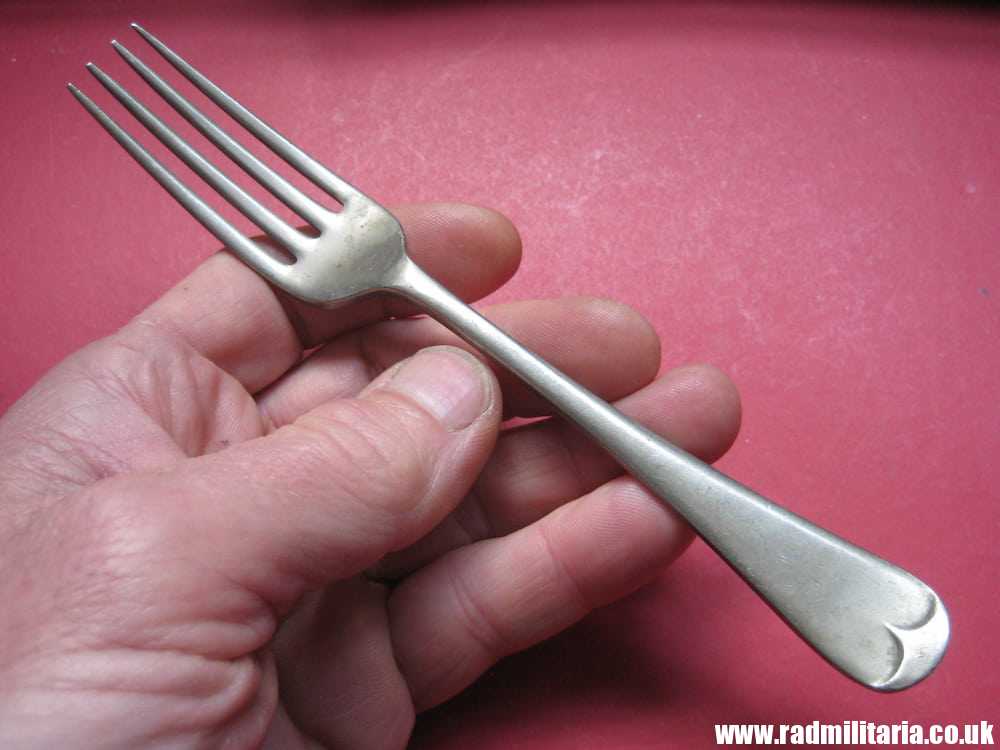 SOLD& WW2 British Army FORK with date 1939 Maker: BISBY NS /I\ - good condition...*.. - Image 6