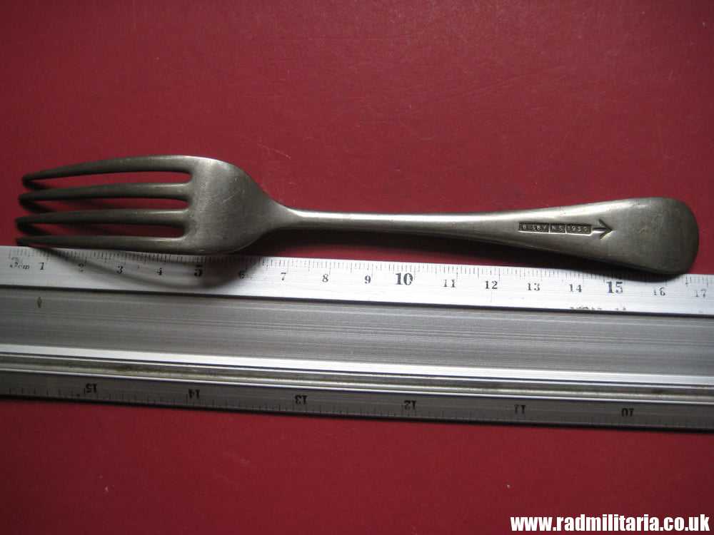 SOLD& WW2 British Army FORK with date 1939 Maker: BISBY NS /I\ - good condition...*.. - Image 9