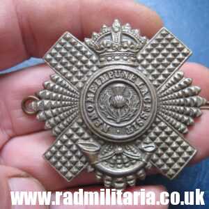 & WW1 Scottish badge: British Military Cap Badge The Royal Scots Lothian Regiment - 100% genuine.