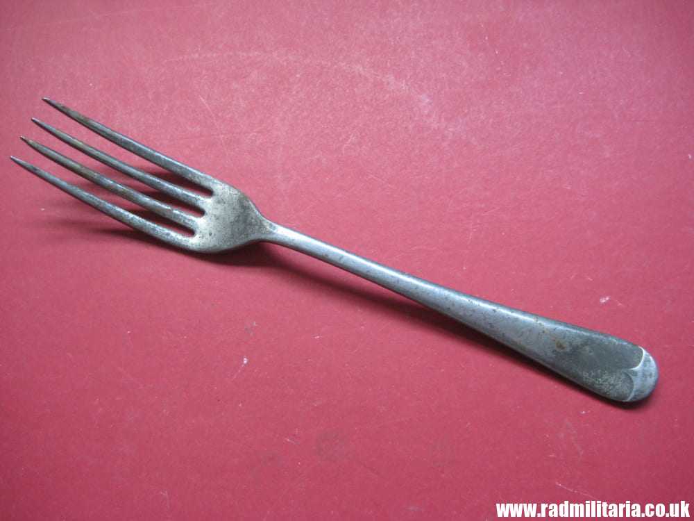 & WW2 British Army STEEL FORK with date 1943 maker: TG Ltd /I\ - good condition - Image 3