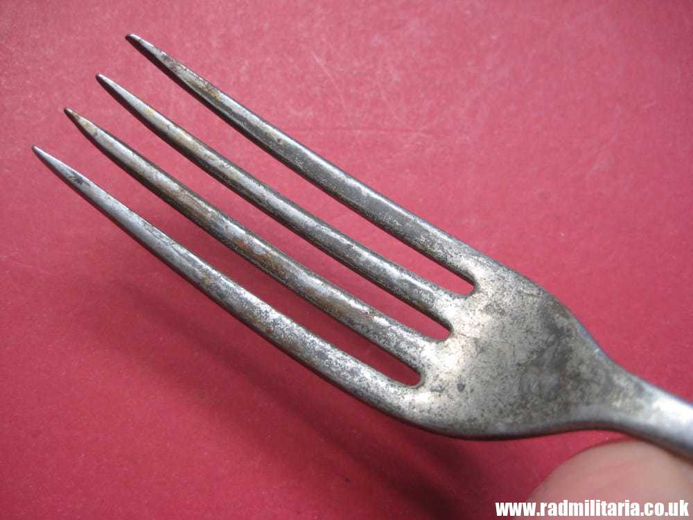 & WW2 British Army STEEL FORK with date 1943 maker: TG Ltd /I\ - good condition - Image 5