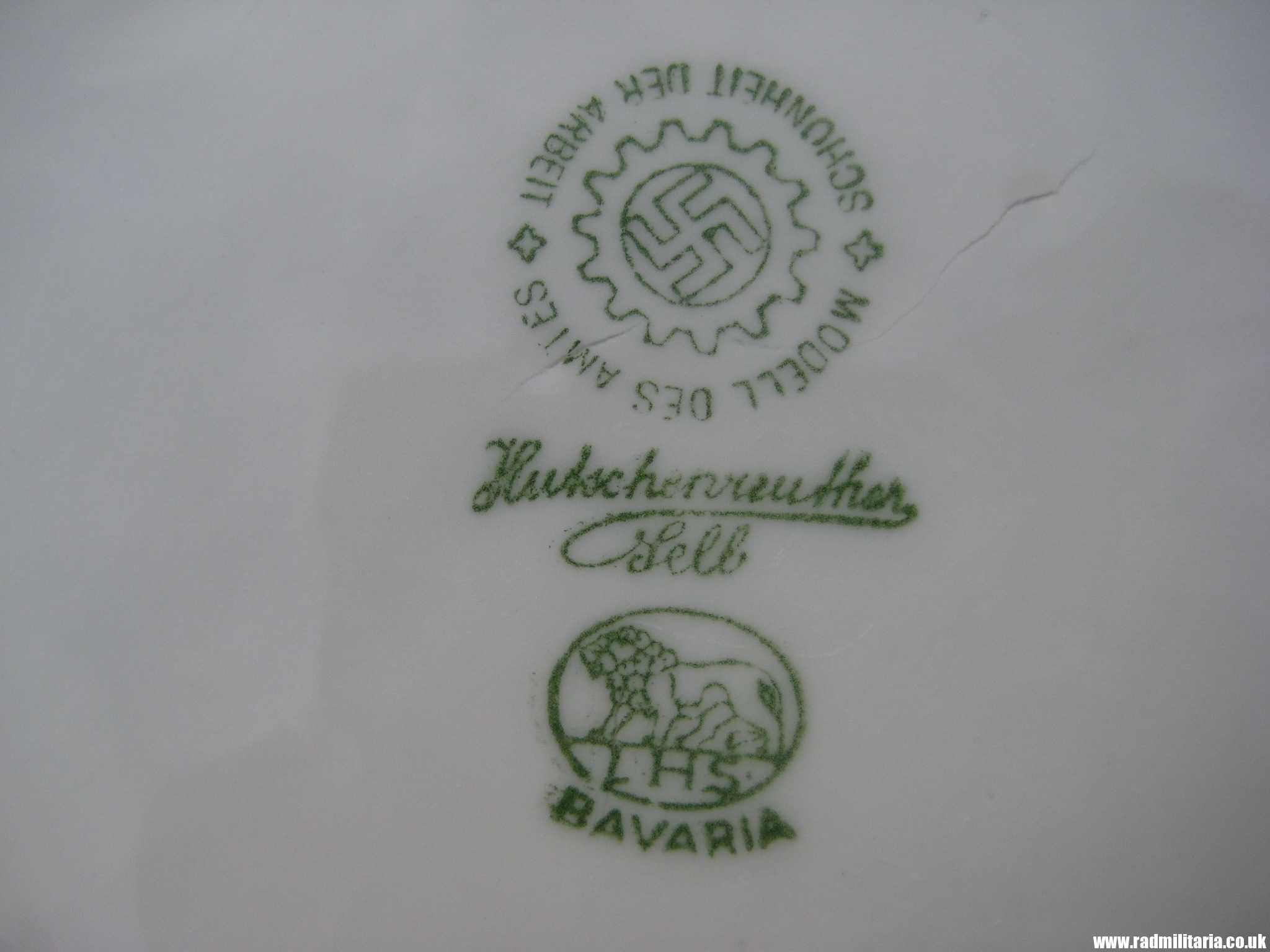 & WW2 genuine CERAMIC BOWL - RAD: Reichsarbeitdienst, maker: HUTSCHENREUTHER Selb with unknown initiats - "REM".