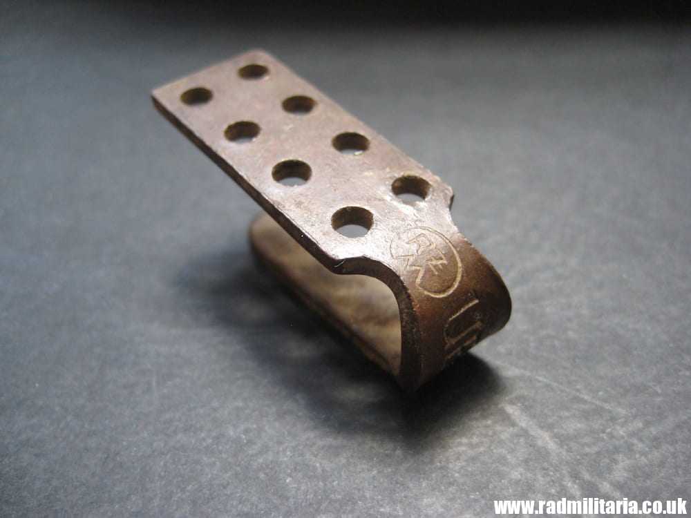 & WW2 nazi German BELT HOOK (Seitenhaken) marked: RZM UE81 belt hanger. - Image 12