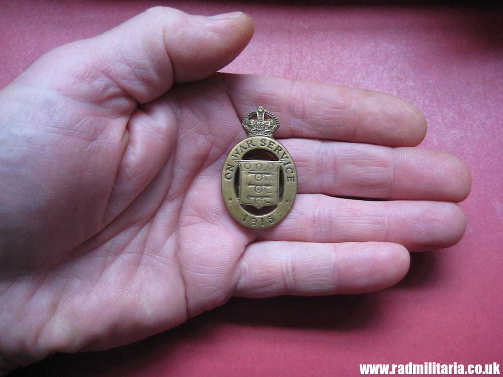 & WW1 British metal BADGE 1915 - ON WAR SERVICE no. 16648, maker: J.R. Gaunt & Son Ltd LONDON. - Image 7