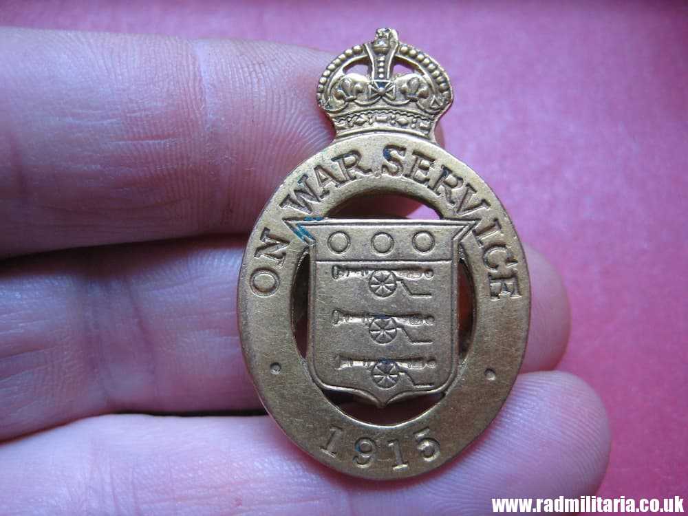 & WW1 original British BADGE 1915 - ON WAR SERVICE no. R 74682, maker: MAPPIN & WEBB Ltd Sheffield & London - Image 2