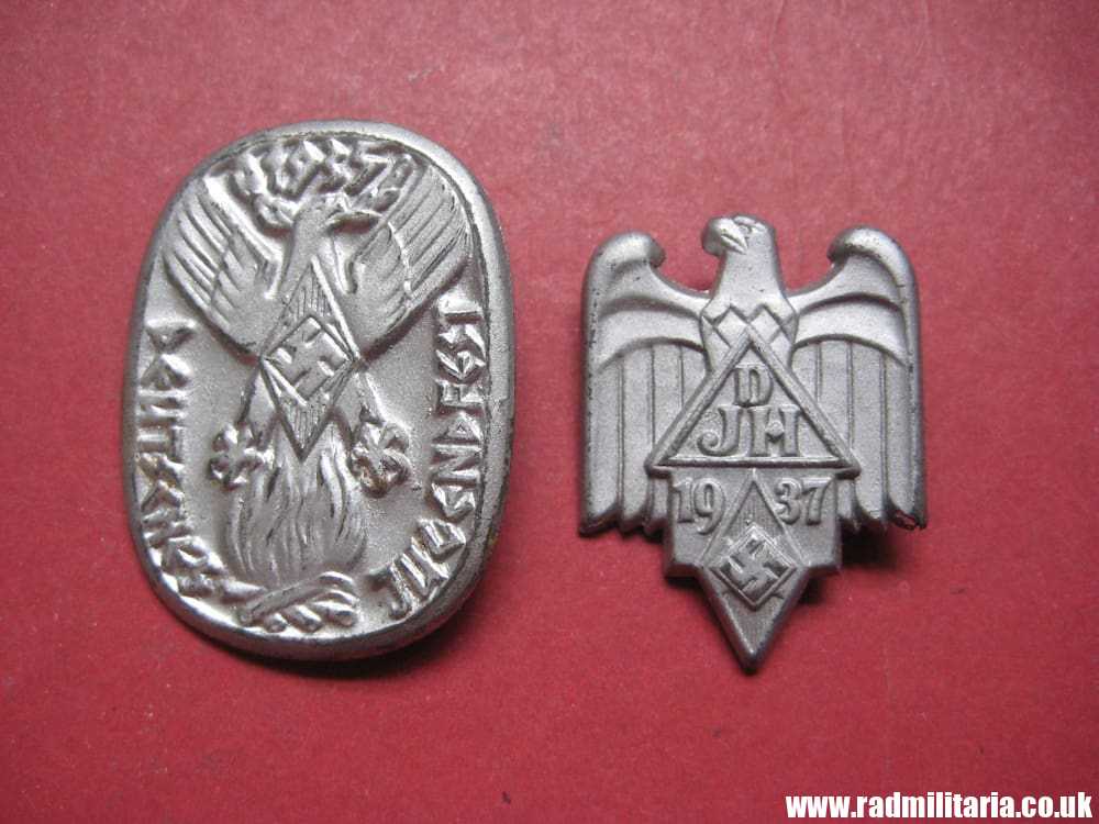 & German HITLER YOUTH HJ TINNIE BADGES set of 2 - genuine !