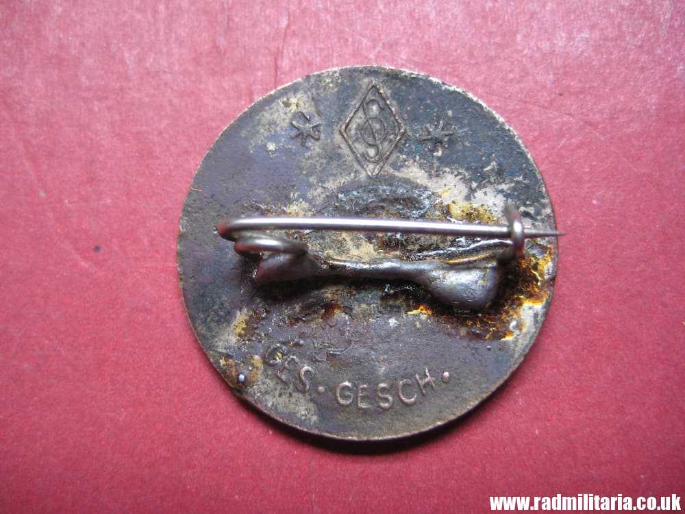 & WW2 German early NSDAP BADGE - NUN ERST RECHT marked: *&* RZM GES. GESCH. very rare !! - Image 4