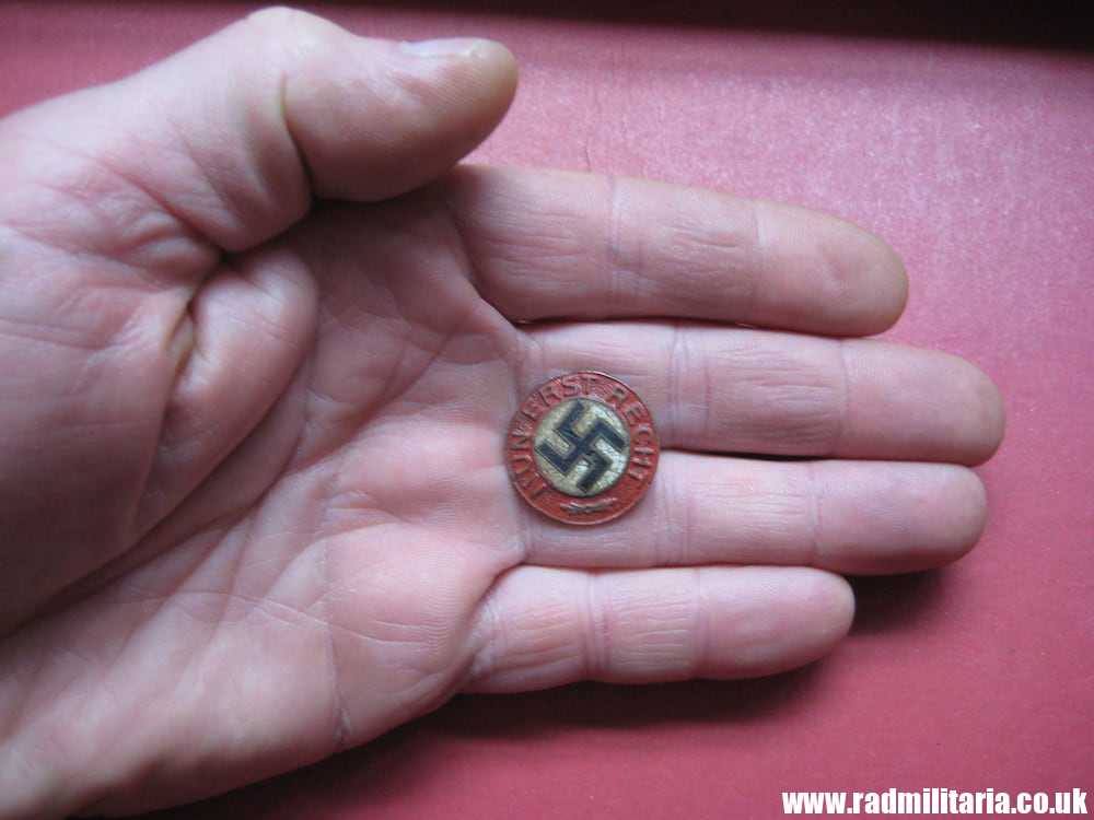 & WW2 German early NSDAP BADGE - NUN ERST RECHT marked: *&* RZM GES. GESCH. very rare !! - Image 7