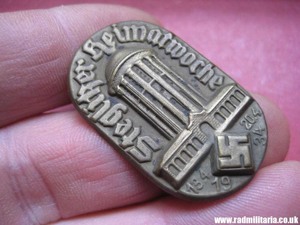 & WW2 German Commemorative TINNIE BADGE - STEGLITZER HEIMATWOCHE 1934 Berlin Steglitz.