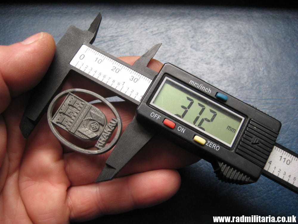 & WW2 German PLASTIC ECONOMIC Nazi BADGE with swastika - KRAKAU (Krakow) - Image 7