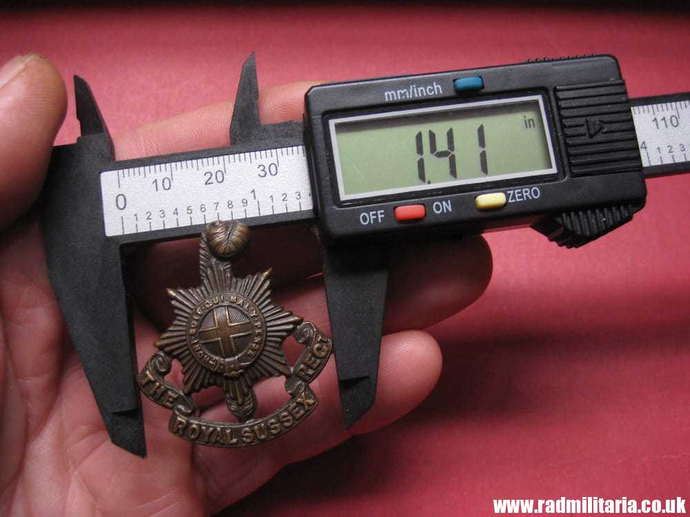 & WW1/WW2 British CAP BADGE: THE ROYAL SUSSEX REGT officers bronze badge - J.R. Gaunt. - Image 12