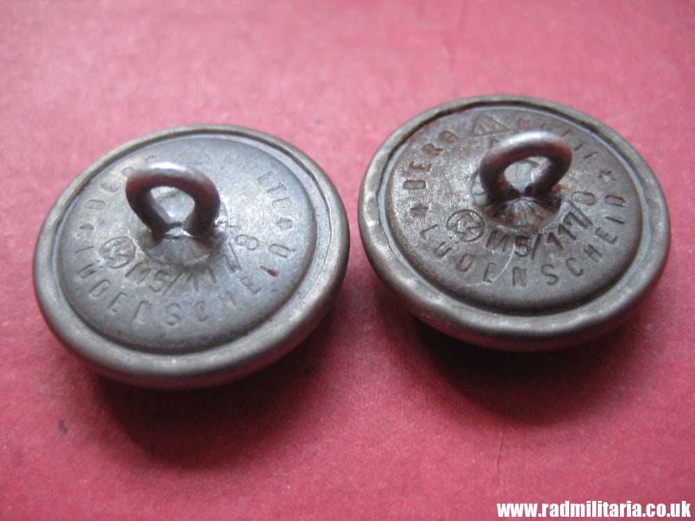 & WW2 PAIR of German NSDAP BUTTONS with eagle, rare RZM marks: RZM M5/117/8 Berg & Nolte Ludenscheid. - Image 8
