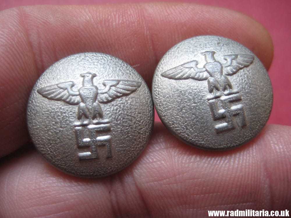 & WW2 PAIR of German NSDAP BUTTONS with eagle, rare RZM marks: RZM M5/117/8 Berg & Nolte Ludenscheid. - Image 9
