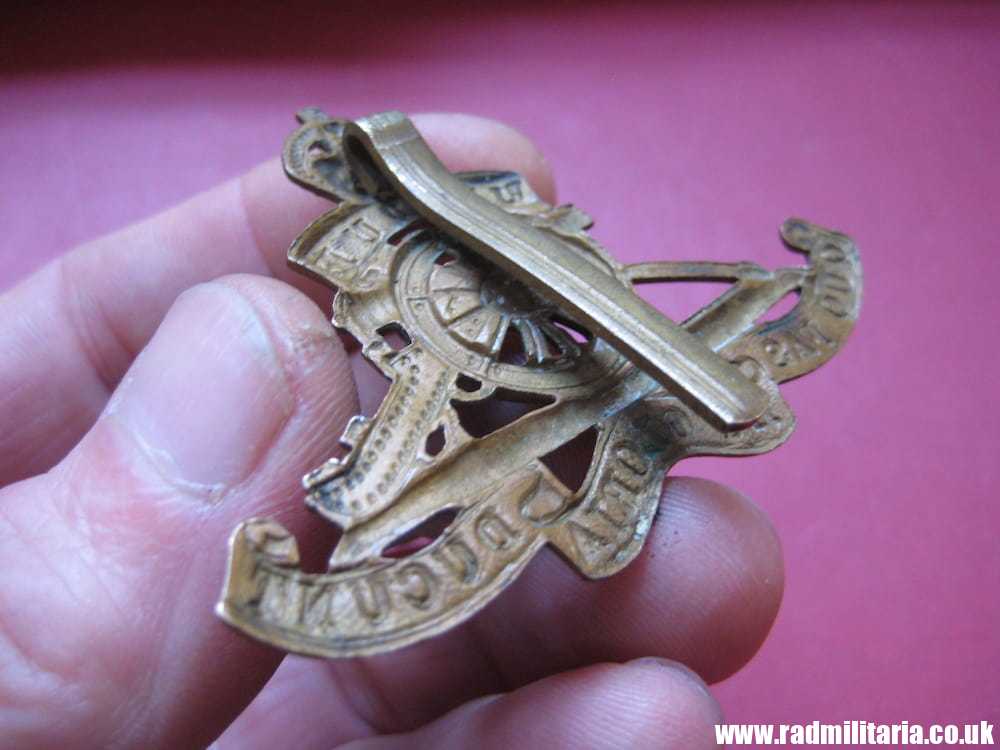 & WW1 British CAP BADGE: Royal Artillery. - Image 8