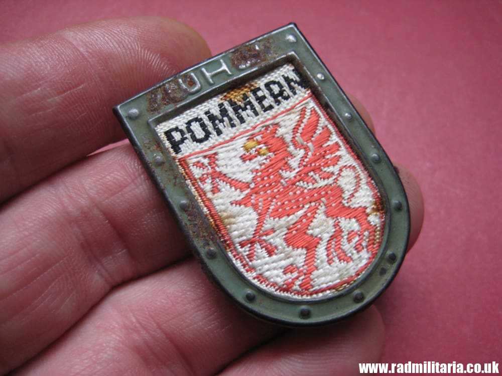 & original German TINNIE BADGE - W.H.W. Pommern. - Image 4