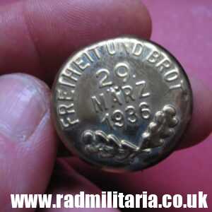 & pre WW2 original German TINNIE Badge: FREIHEIT UND BROT 29. Marz 1936 - election badge perfect cond.