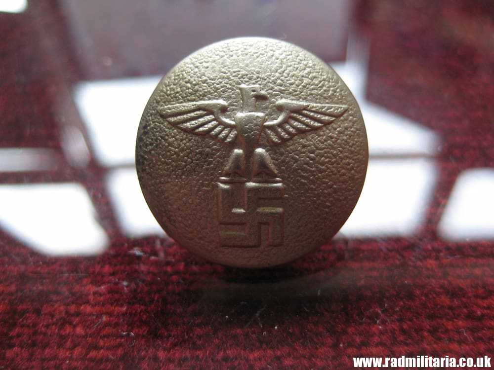 & WW2 German NSDAP BUTTON, marked: RZM 24, very good condition. - Image 10