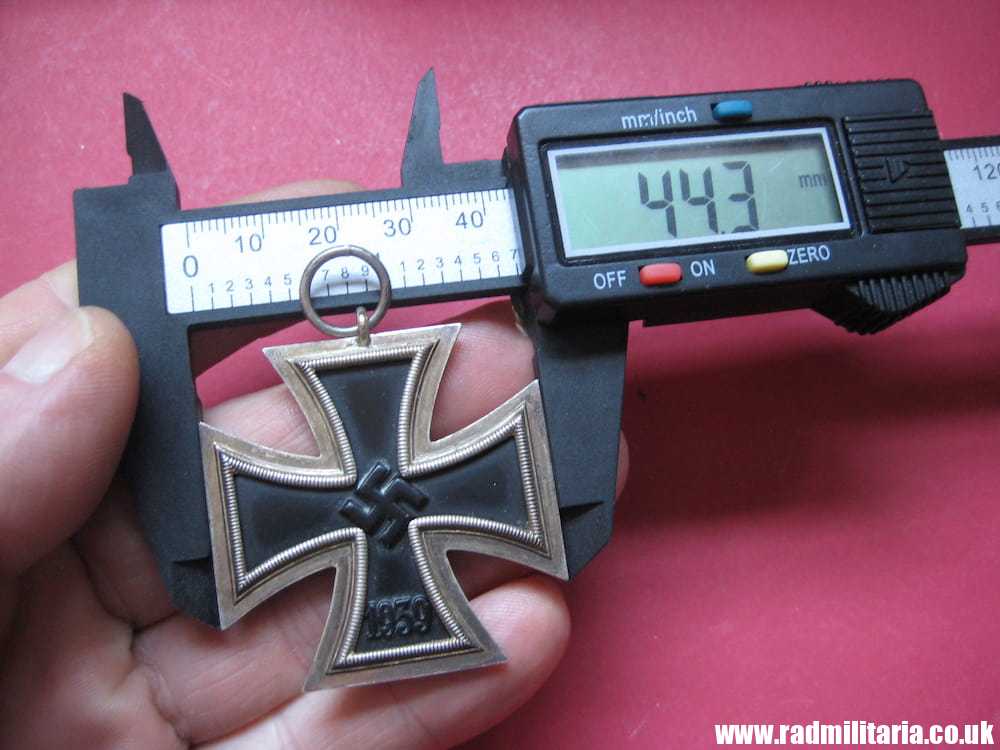 & original WW2 German IRON CROSS 2nd class in very good condition - Genuine ! - Image 6