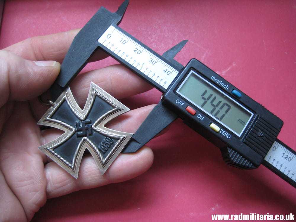 & original WW2 German IRON CROSS 2nd class in very good condition - Genuine ! - Image 7