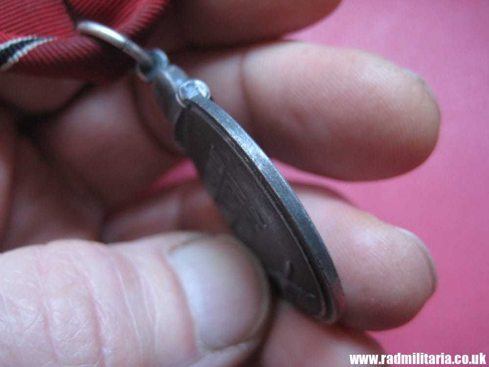 & WW2 German BAGDE - WINTERSCHLACHT IM OSTEN 1941/42 with original ribbon, genuine ! - Image 10