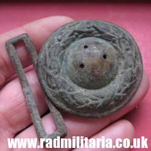 & WW1 or WW2 unknown German BELT BUCKLE badly damaged - metal detecting find.