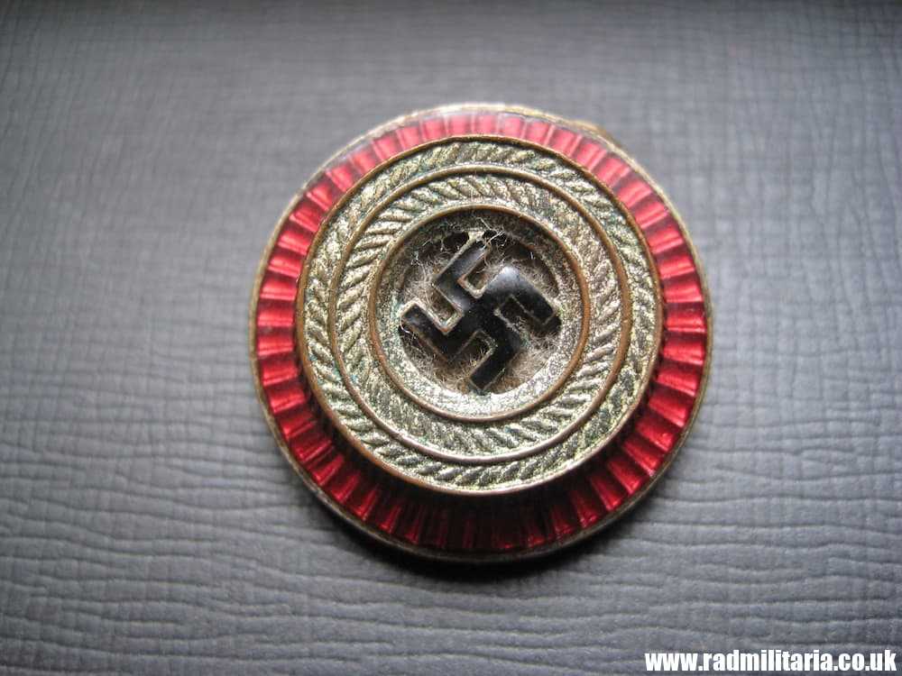 & WW2 genuine German NSDAP political leaders CAP COCKADE marked: RZM 8 (F. Wagner Pforzheim) - good condition. - Image 2