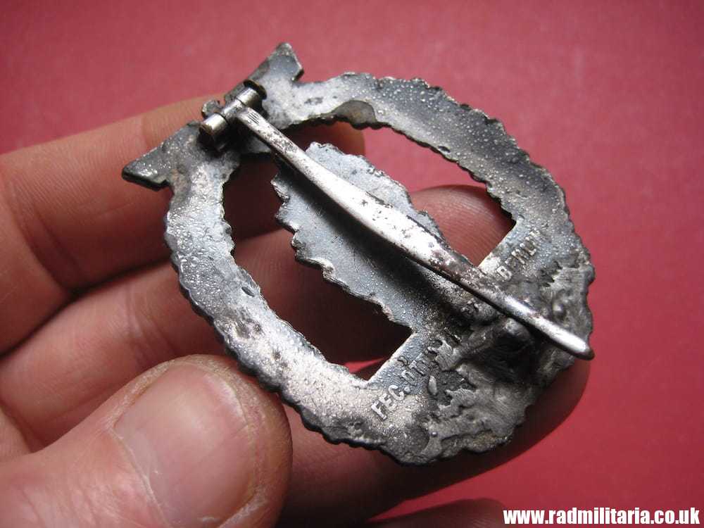 & original WW2 German KRIEGSMARINE Minensuch BADGE maker: FEC. OTTO PLACZEK BERLIN - Image 14