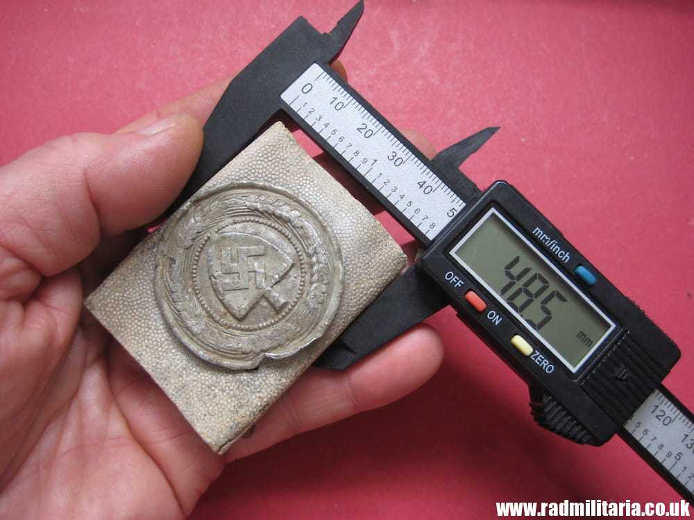 & WW2 original German RAD BELT BUCKLE zinc, poor condition - metal detecting find. - Image 9