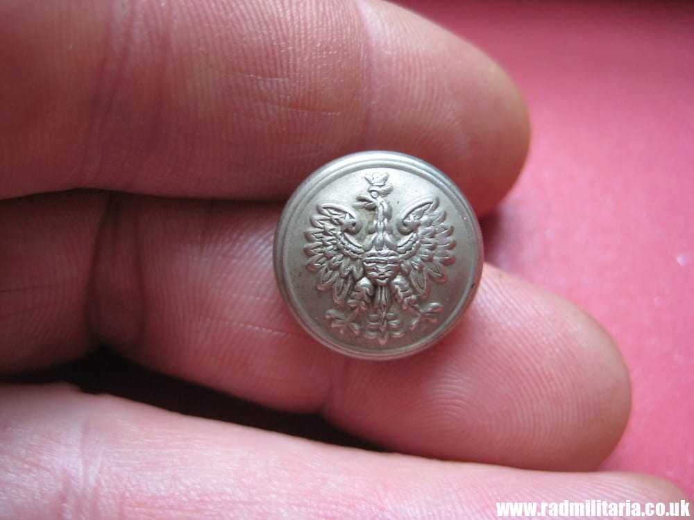 & WW2 Polish Army BUTTONS with EAGLE a Pair, made in UK - BUTTONS LIMITED BIRMINGHAM. - Image 9