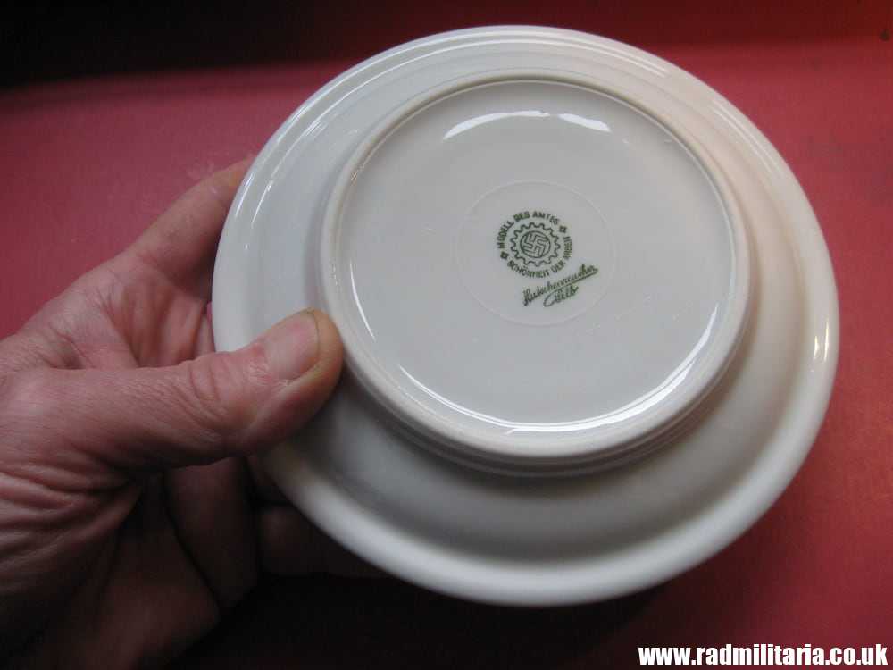 & WW2 genuine CERAMIC canteen PLATE - RAD: Reichsarbeitdienst, maker: HUTSCHENREUTHER Selb