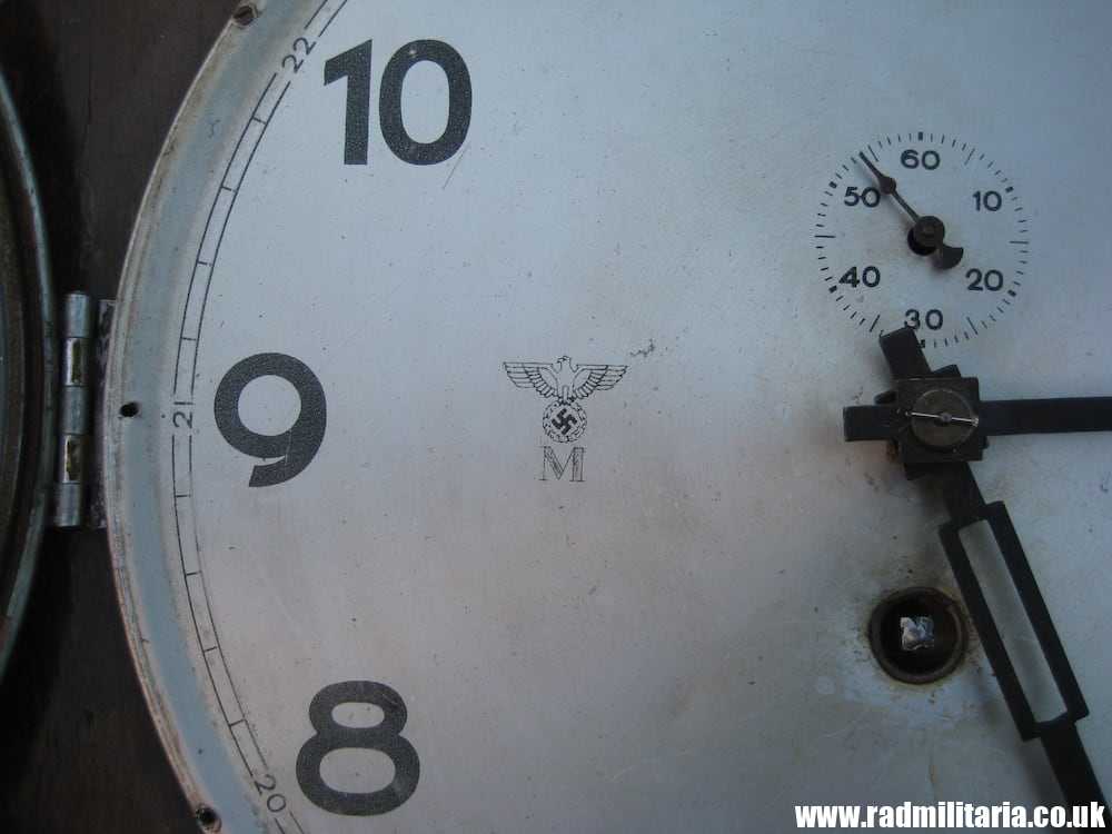 & WW2 German KRIEGSMARINE ship's CLOCK in wooden case - genuine.