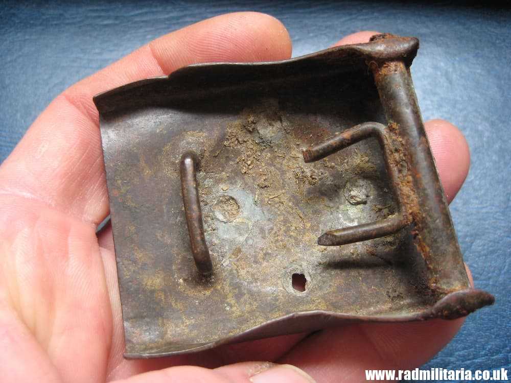 & WW1 German BELT BUCKLE old pattern 100% genuine - metal detecting find. - Image 3