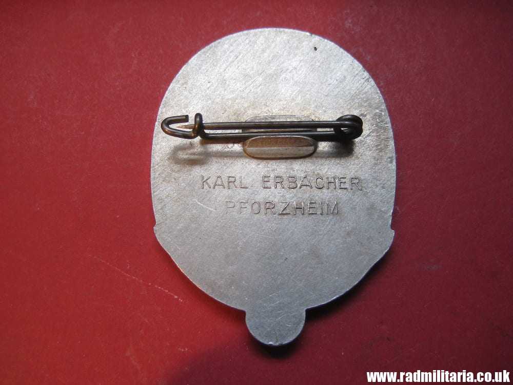 & WW2 original German TINNIE BADGE - Tag Der Arbeit 1935, maker: Karl Erbacher Pforzheim - Image 3