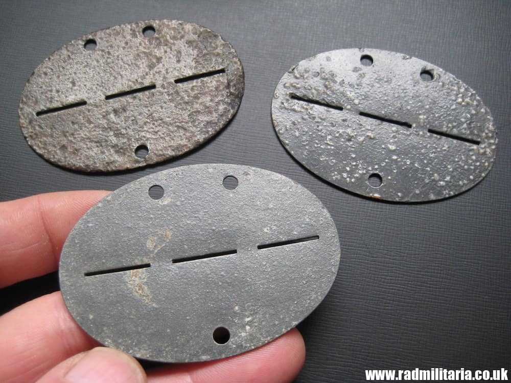 & WW2 original German zinc DOG TAGS – SET of 3 no marking CLEAR, metal detecting find. - Image 5