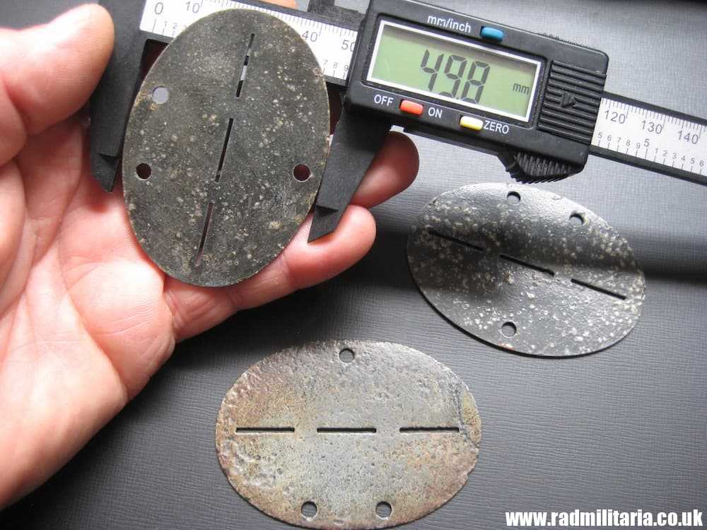 & WW2 original German zinc DOG TAGS – SET of 3 no marking CLEAR, metal detecting find. - Image 9