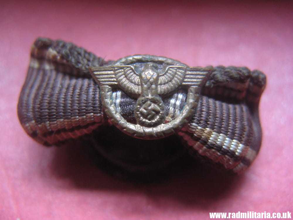 & WW2 The small BAR of German Police award with metal Eagle - genuine.